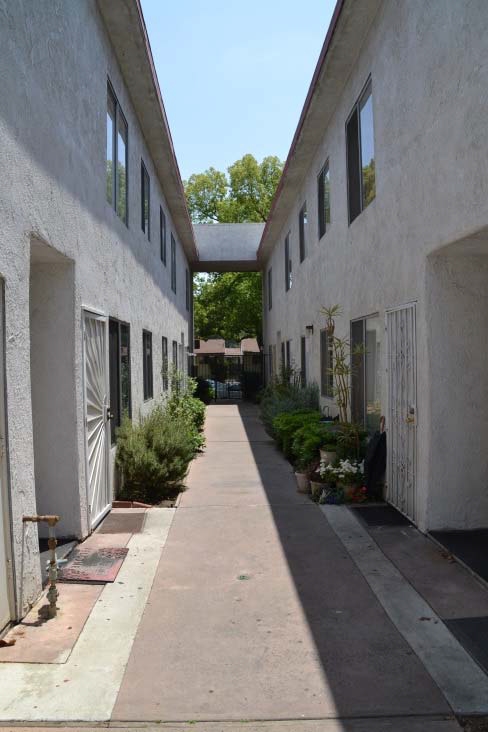 Building Photo - Angeleno Apts