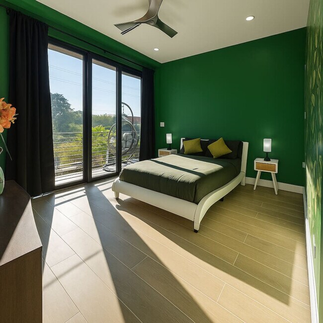 Building Photo - 1812 Miami Rd