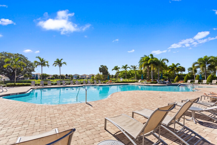 Building Photo - 4022 Large Leaf Ln