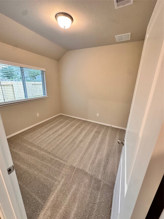 Building Photo - 20834 Wilde Redbud Trl