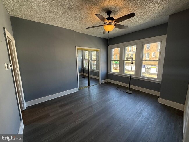 Building Photo - 5052 Wayne Ave