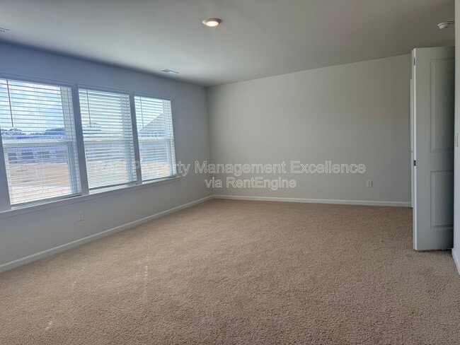 Building Photo - 828 Old Tarboro Rd