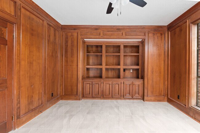 Building Photo - 17402 Wilton Park Ct