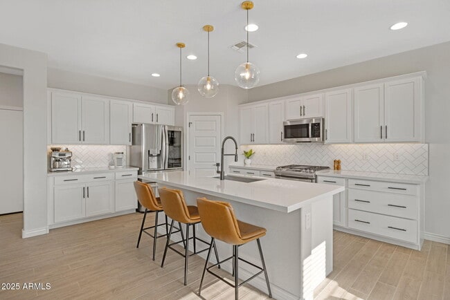 Building Photo - 11716 N 168th Dr