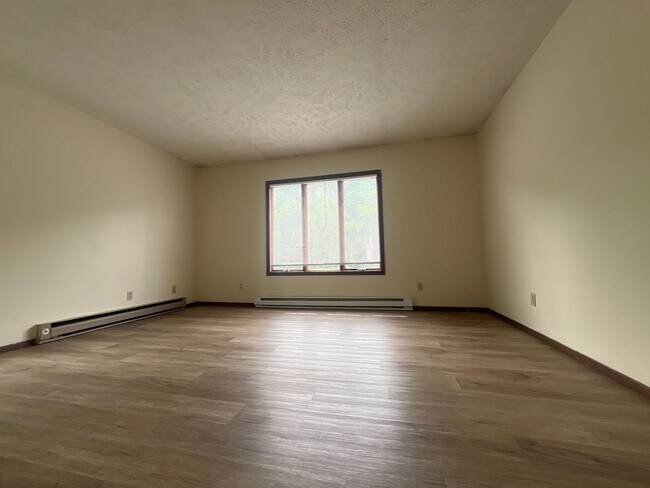 Building Photo - 367 Falling Run Rd