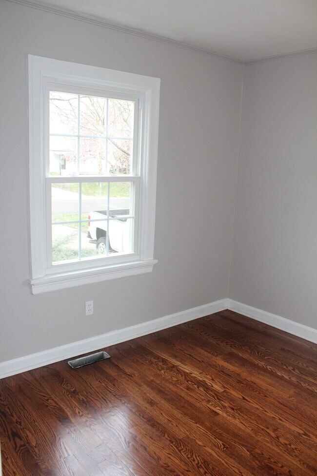 Building Photo - 3450 Westridge Ln