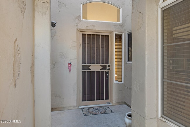 Building Photo - 8917 E Maple Dr
