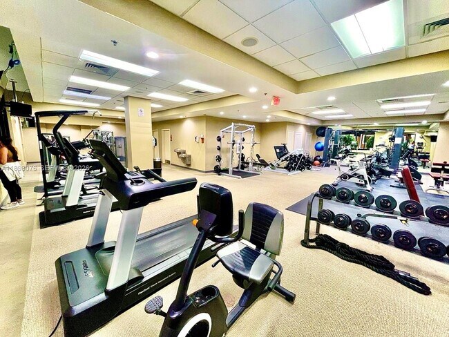 Building Photo - 8390 SW 72nd Ave