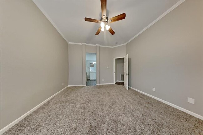 Building Photo - 20415 Drakewood Dr