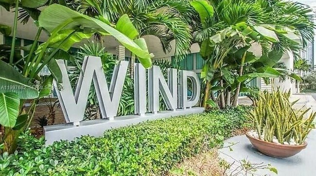 Building Photo - 350 S Miami Ave