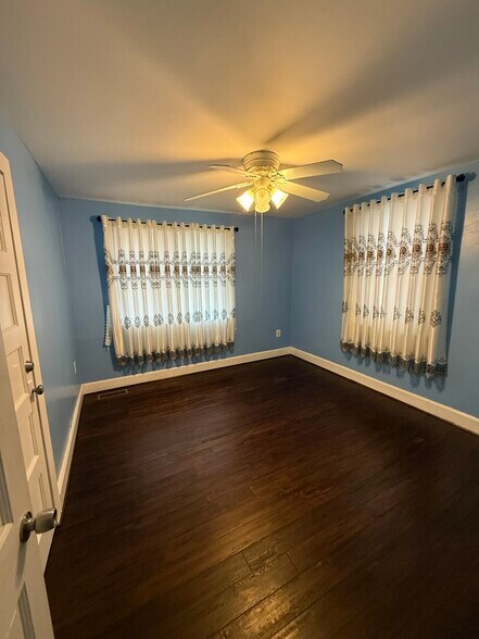 Building Photo - 118 Neshaminy Rd