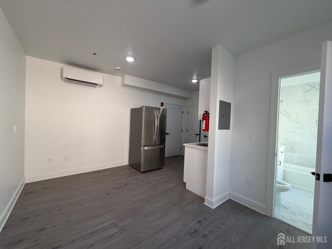 Building Photo - 103 Bayard St