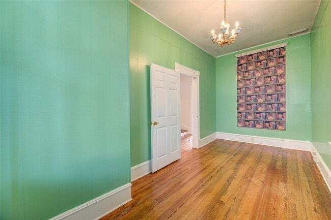 Building Photo - 1619 Avenue N