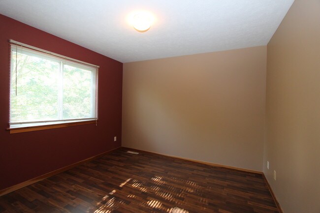 Building Photo - 7941 48th Ave