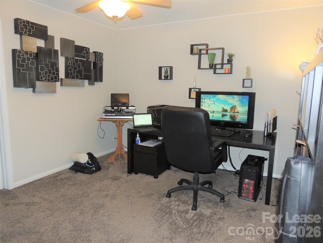 Building Photo - 222 S Torrence St