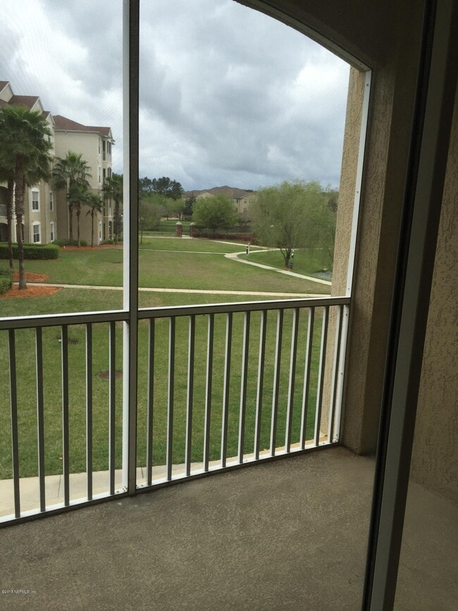 Building Photo - 7801 Point Meadows Dr