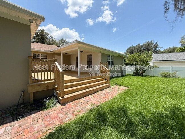 Building Photo - 1455 Riverbirch Ln