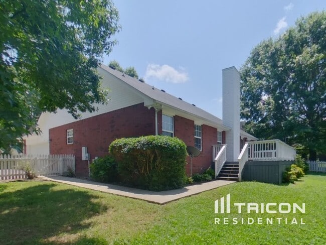 Building Photo - 3026 Wentworth Ct