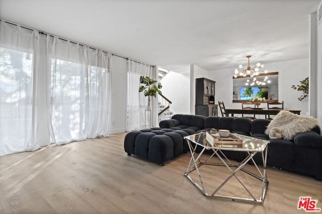 Building Photo - 5245 Coldwater Canyon Ave