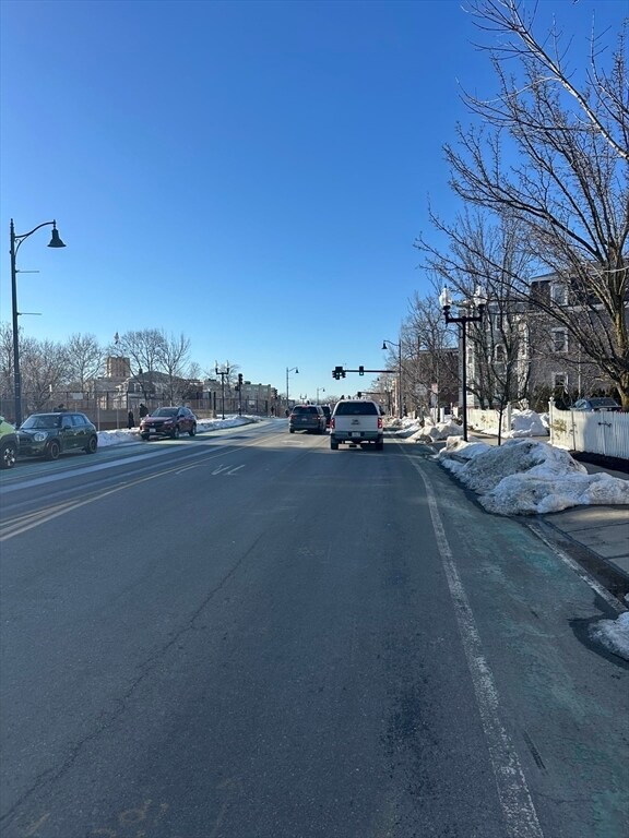 Building Photo - 1 Maple St