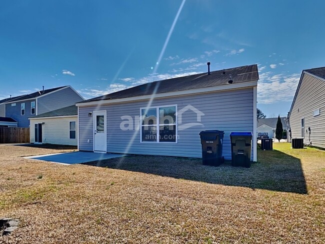 Building Photo - 318 Salkahatchie St