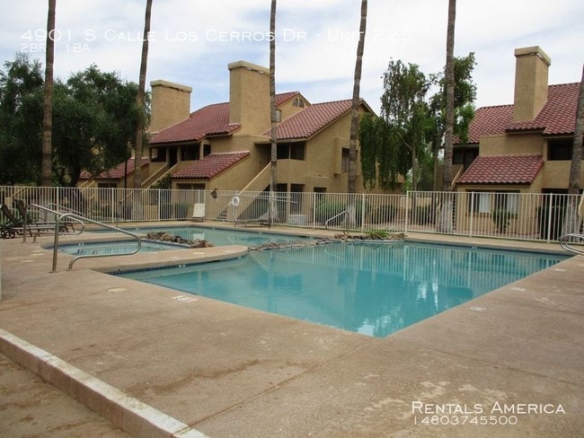 Building Photo - GATED! Townhouse w/ Garage in Tempe!