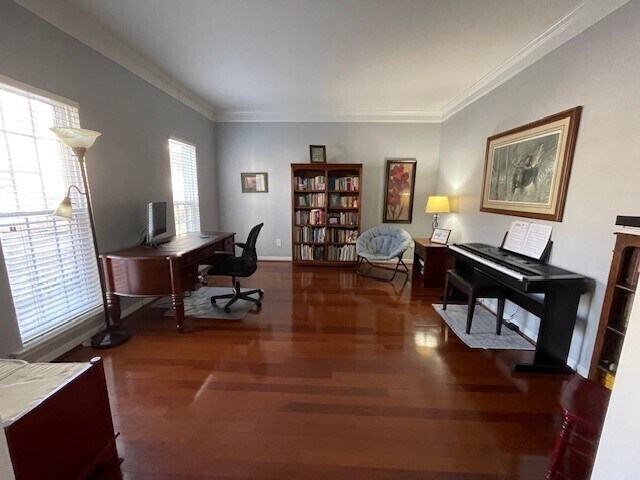 Building Photo - 71 Ballymore Ct