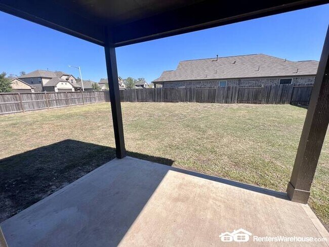 Building Photo - Welcome Home!