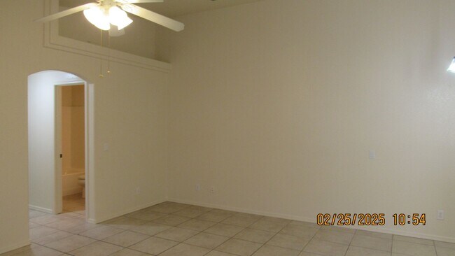 Building Photo - 2759 Palisades Dr