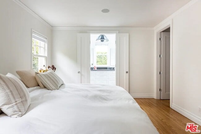 Building Photo - 1972 Stearns Dr