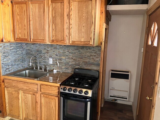 Building Photo - TA875-Greystone