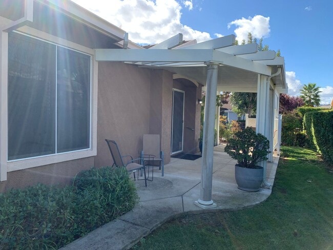 Building Photo - Beautiful Brentwood Summerset 4 Home (55+ living) - 2 Bedroom, 2 Bath