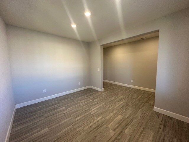 Building Photo - 6099 Ditch Rider Rd