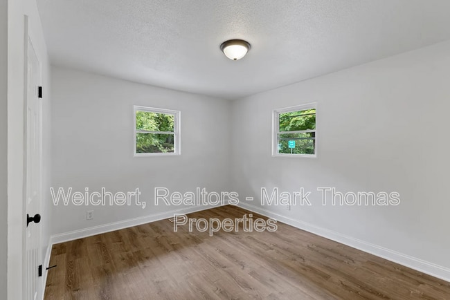 Building Photo - 1522 N Roxboro St