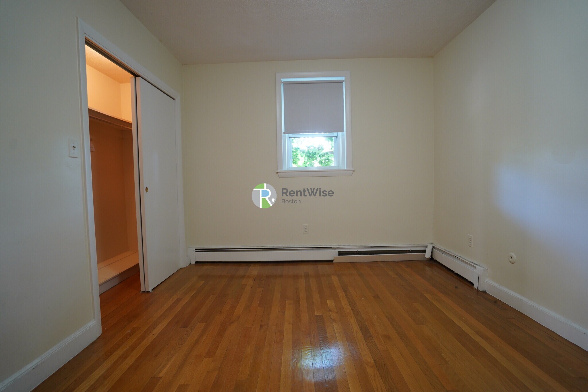 Building Photo - 310 Tappan St