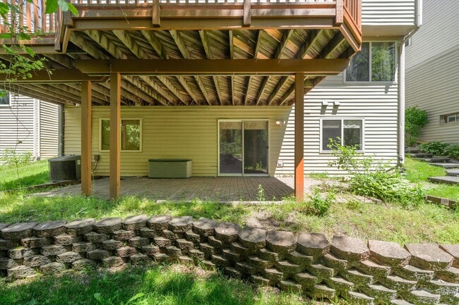 Building Photo - 1696 Reserve Ct
