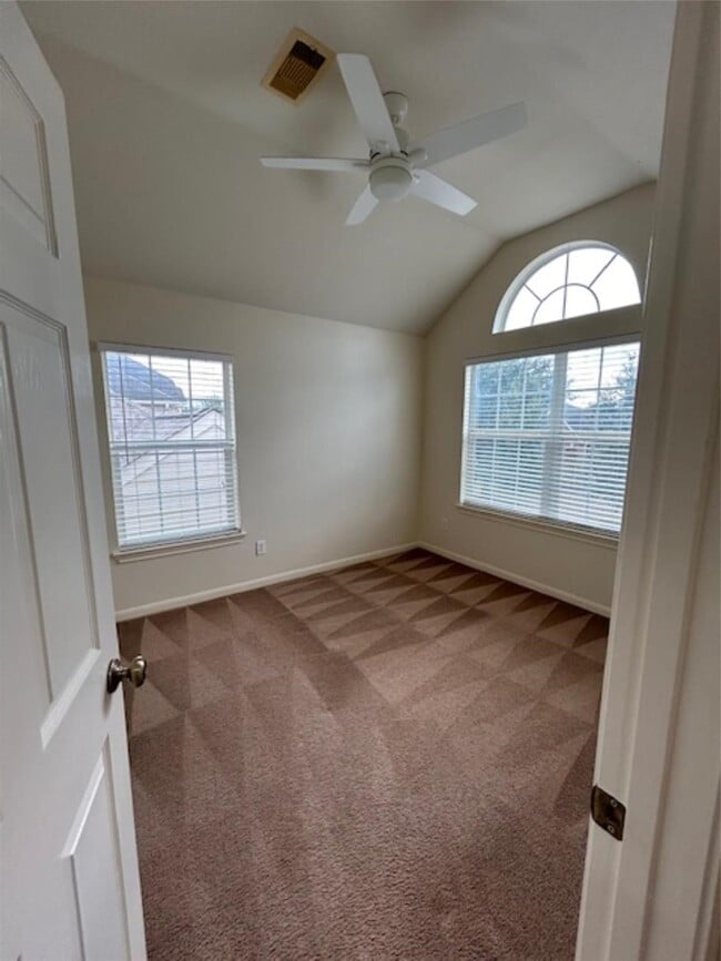 Building Photo - 13046 Echo Landing Dr