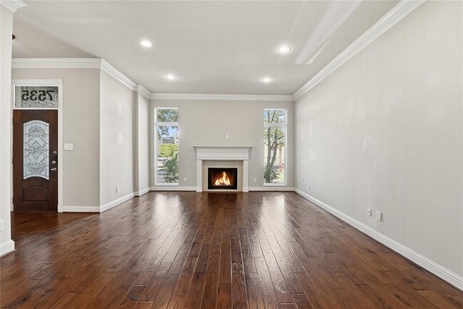 Building Photo - 7535 Olympia Dr