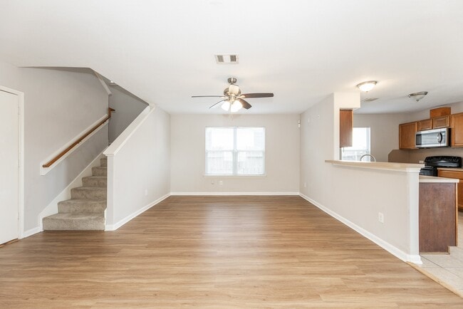 Building Photo - 1006 Vernage Rd