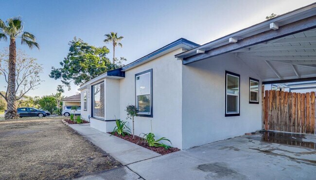 Building Photo - 2856 Hawthorne Ave