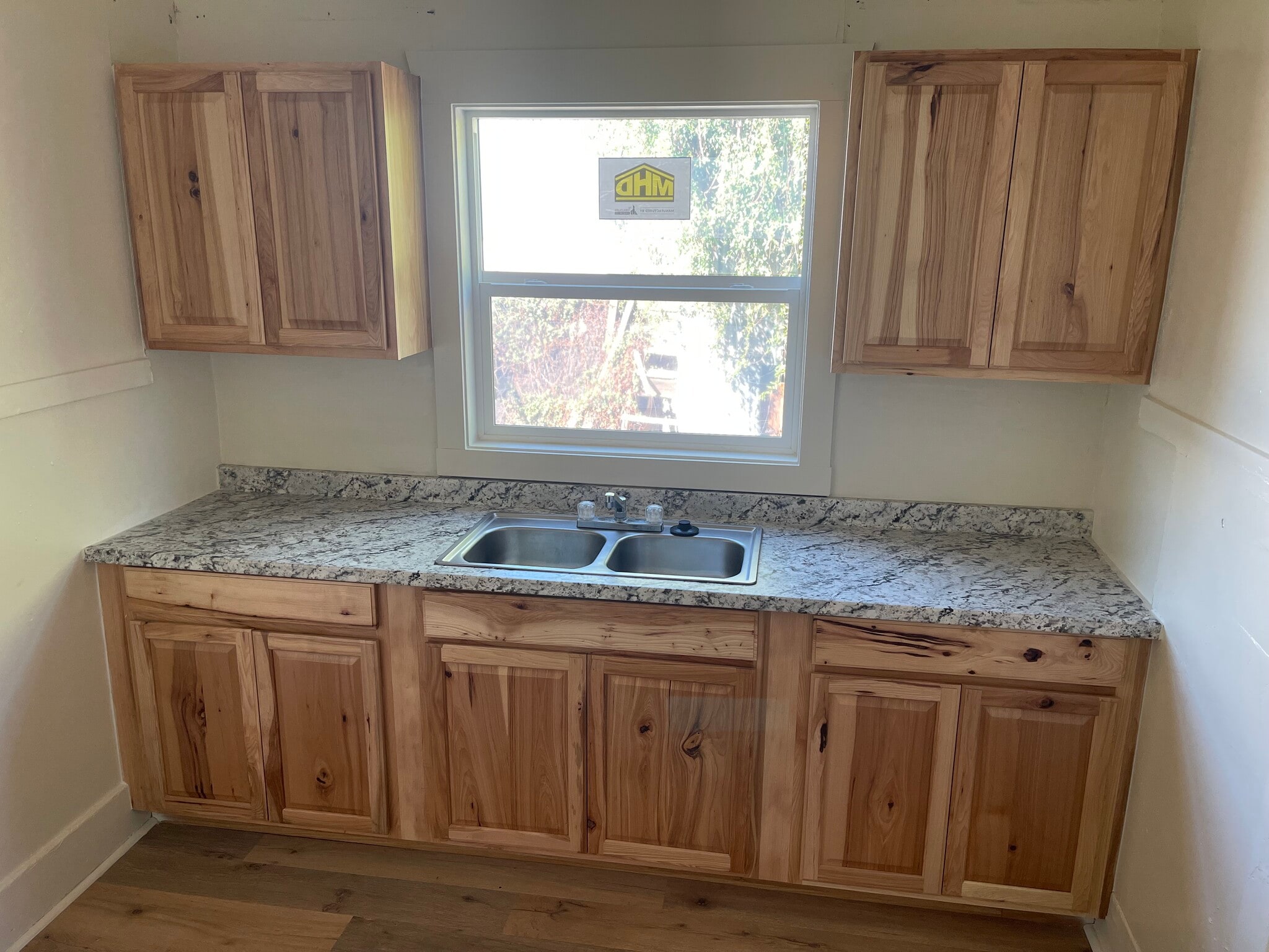 Building Photo - 407 La Mesa Way