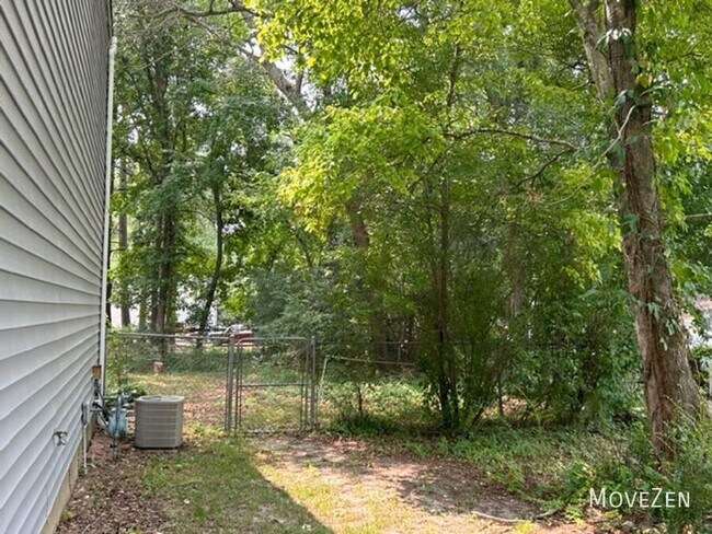 Building Photo - 5008 Alamo Ct