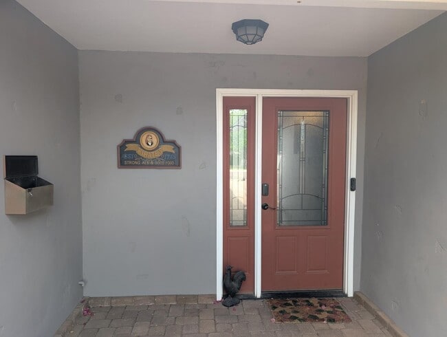 Building Photo - 2314 N 64th Pl