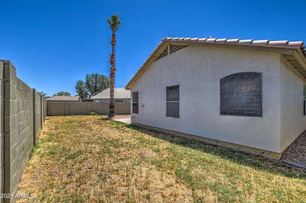 Building Photo - 1175 S Larkspur St
