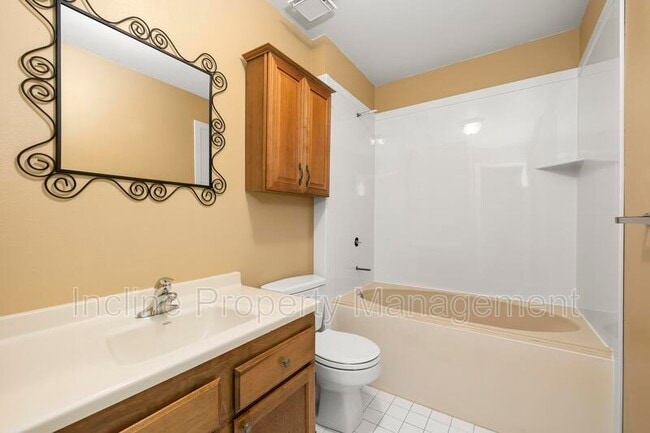 Building Photo - 636 S 500 W