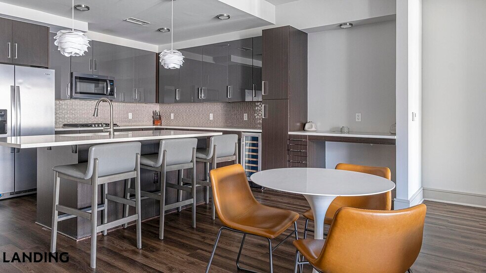 Building Photo - 1414 Wood Hollow Dr