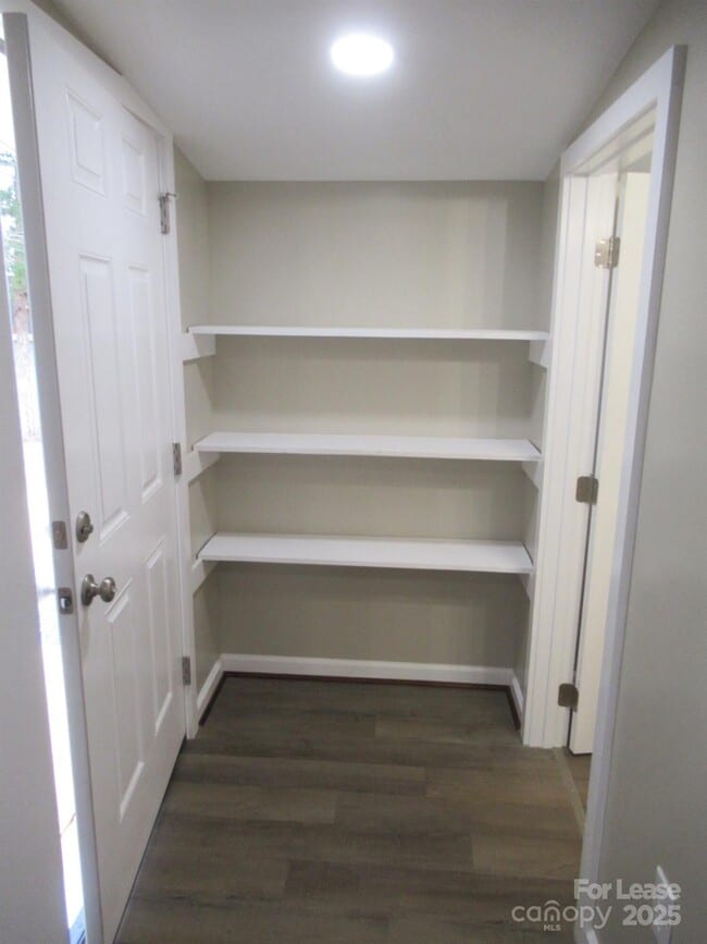 Building Photo - 7510 Palm Tree Church Rd