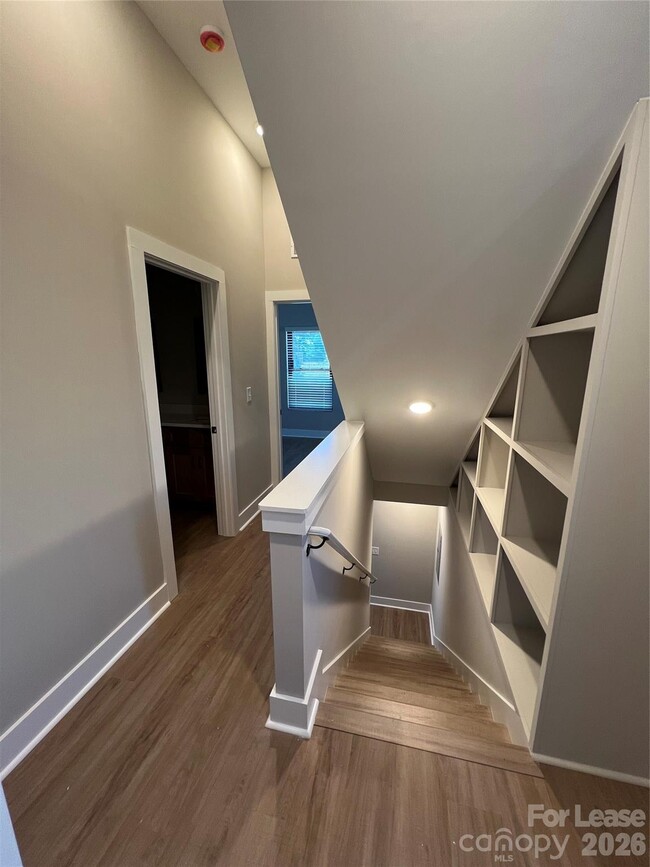 Building Photo - 412 N 4th St