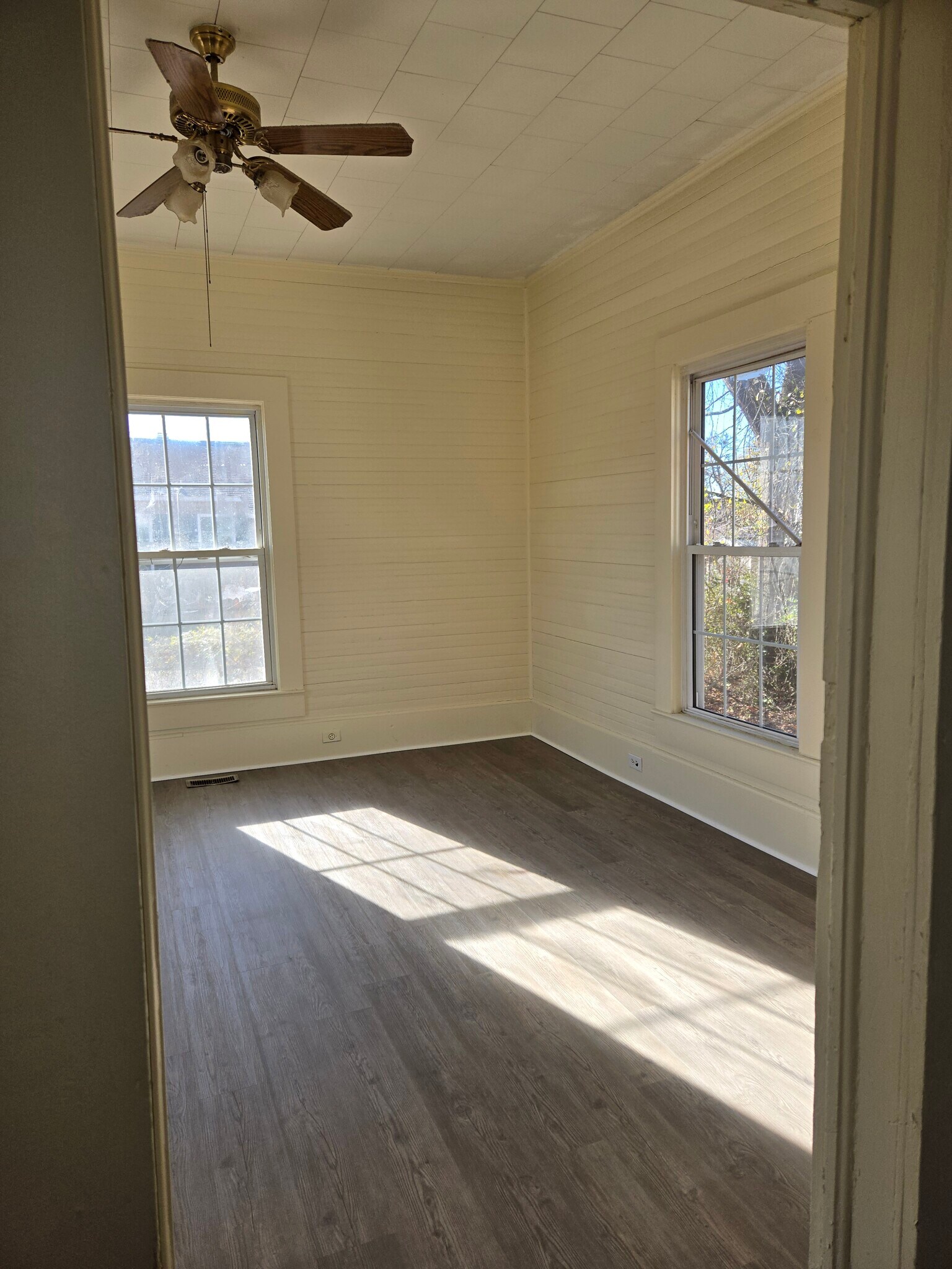 Building Photo - 203 Bailey St