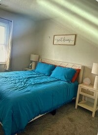 Building Photo - 515 Green Valley Dr